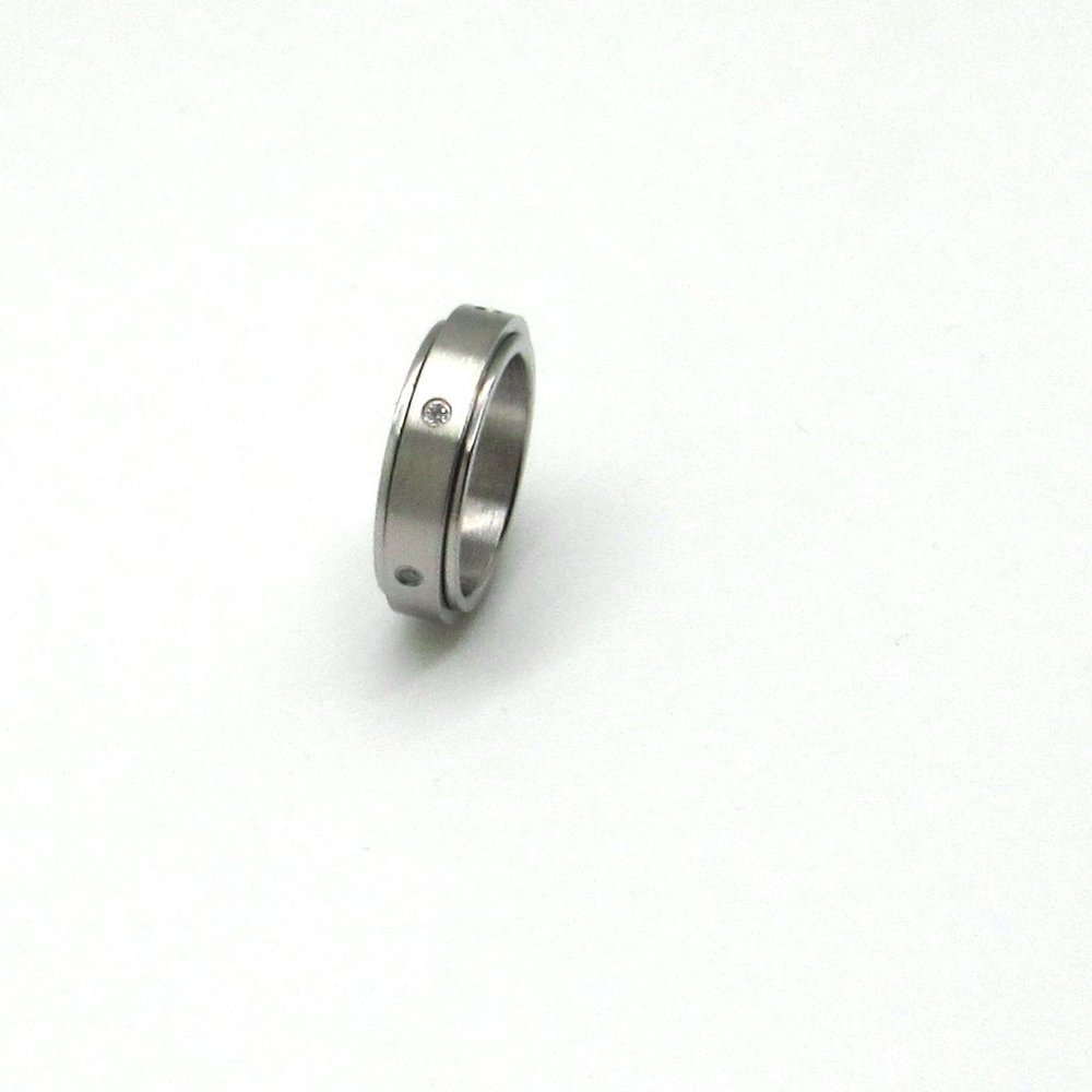 Stainless Steel Cubic Zirconia Spinner Ring